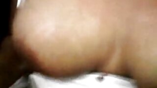 Belə ki, yaraşıqlı qaraşın milf bir meşədə riskli açıq havada seks əyləncəsi edir!