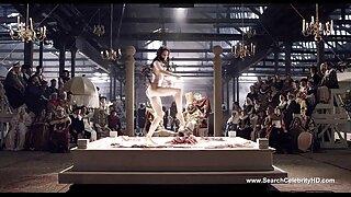 Belə ki, yaraşıqlı latın qaraşın qız yoldaşı inanılmaz sekslə əyləncəli video hazırlayır və internetdə paylaşır